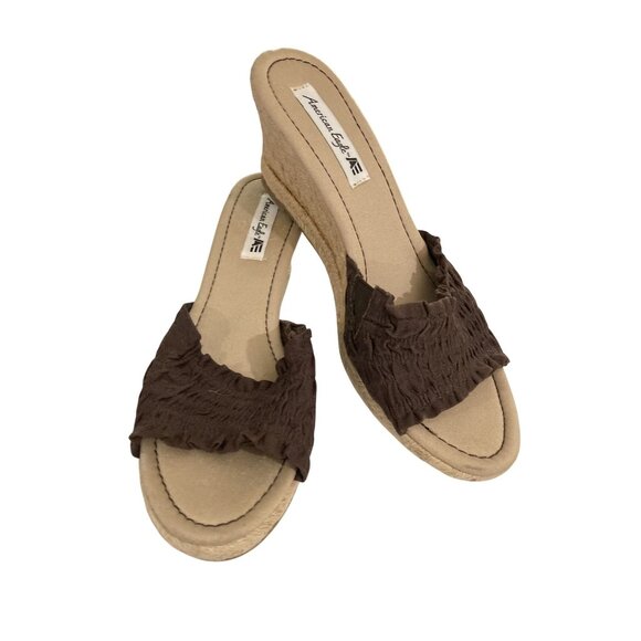 American Eagle Outfitters Shoes - American Eagle Women's Size 9 Brown Textured Fabric Wedge Sandals